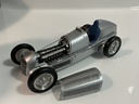 1/18 CMC MERCEDES BENZ W25 1934 SILVER ON BLUE  - Photo 2
