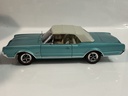 1/18 HIGHWAY 61 1967 OLDSMOBILE 442 BLUE ON CREAM - Photo 3