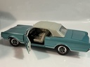 1/18 HIGHWAY 61 1967 OLDSMOBILE 442 BLUE ON CREAM - Photo 4