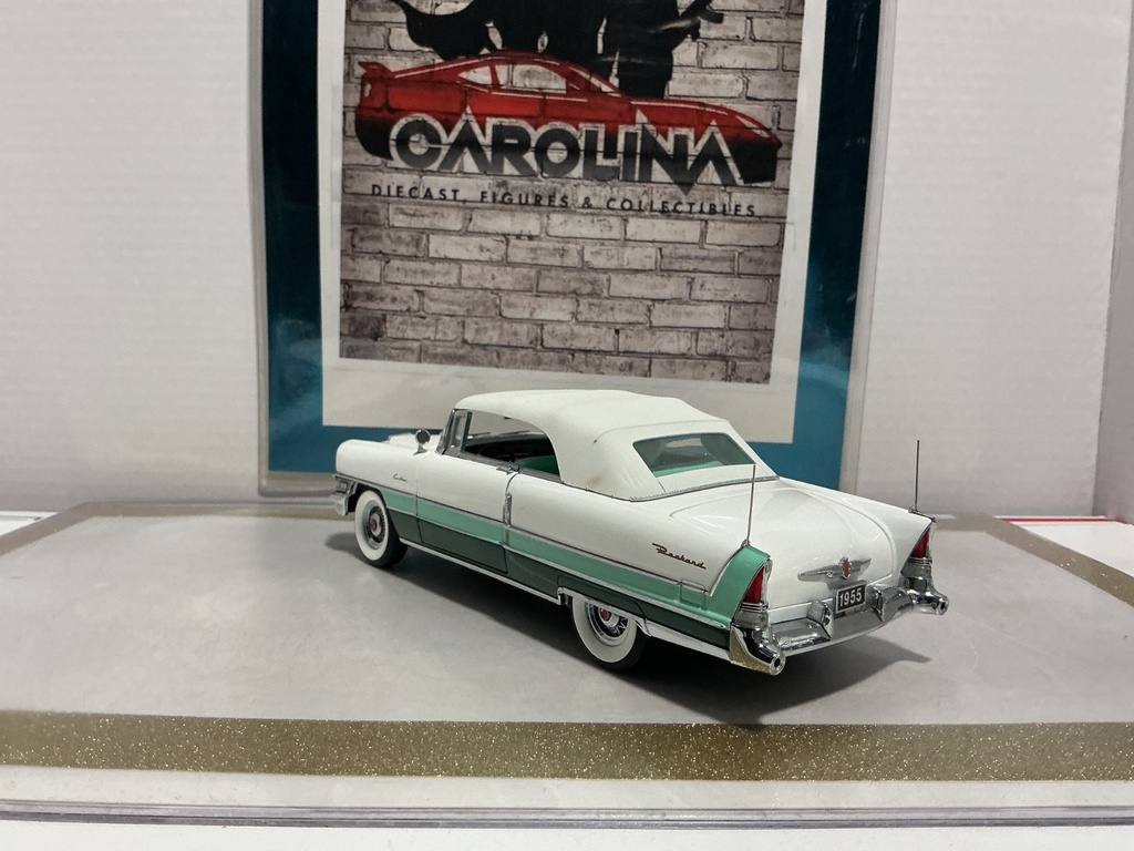 1/24: FRANKLIN MINT 1955 PACKARD CARRIBEAN image