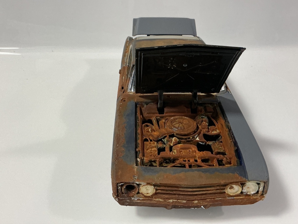 1/18 MAISTO 1969 FORD TORINO TALLADEGA BARNYARD  - Photo 5