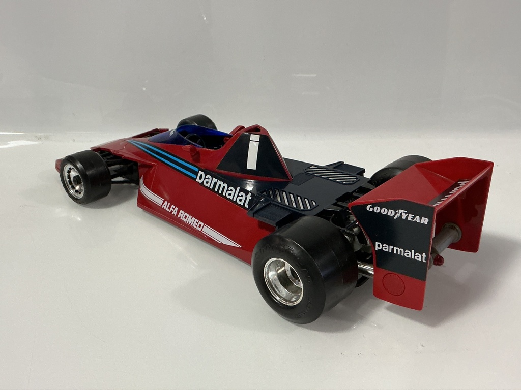 M1/14 BURAGO PARMALAT ALFA ROMEO - Photo 2