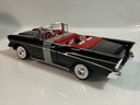 1/18 1957 CHEVY BEL AIR “DICE ON REAR VIEW” BLACK WITH REAL WHITE - Photo 6