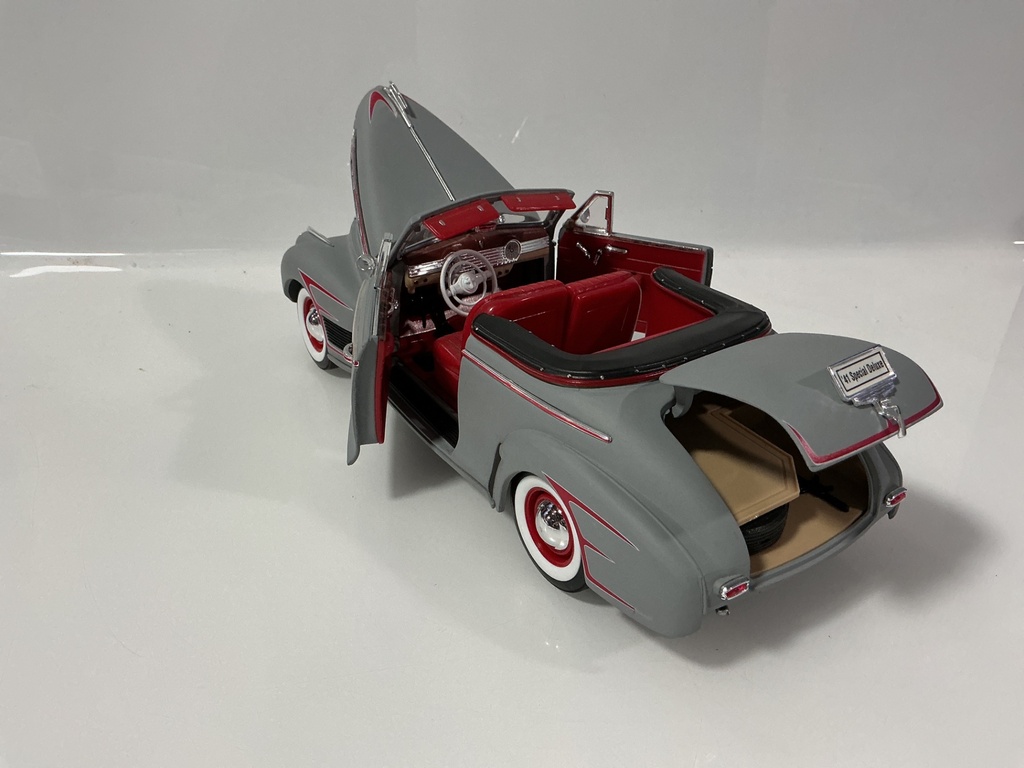 1/18 WELLY 1941 CHEVROLET DELUXE SPECIAL GRAY ON RED - Photo 2