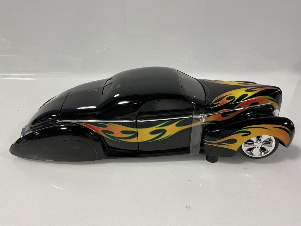 1/18 HOT WHEELS 1937 LINCOLN ZEPHYR BLACK/FLAMES ON BLACK  - Photo 3