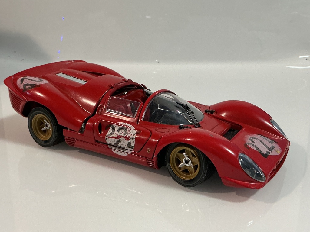 1/18 JOUEF EVOLUTION 1967 FERRARI 330 F4 # 224 [JUNKYARD] - Photo 6
