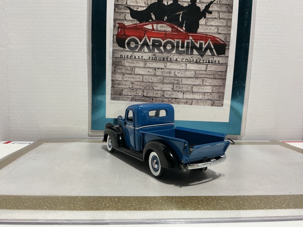 1/24: DANBURY MINT 1941 CHEVROLET PICKUP *BROKEN REAR BUMPER* image