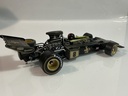 1/18 QUARTZO LOTUS 72 BLACK / GOLD ON BLACK [BROKEN TIRE] - Photo 4