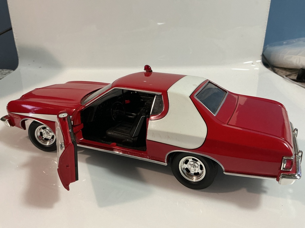 1/18 ERTL STARSKY AND HUTCH FORD 1976 GRAM TORINO RED / WHITE - Photo 3