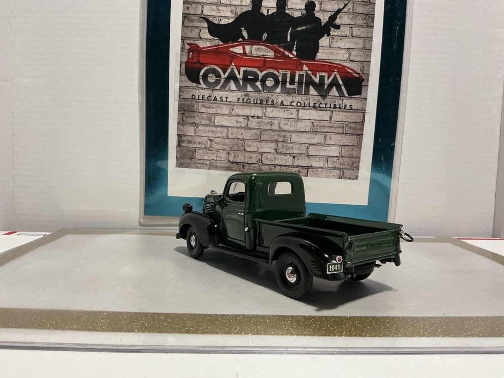 1/24: DANBURY MINT 1941 PLYMOUTH PICKUP *MISSING WIPER* image