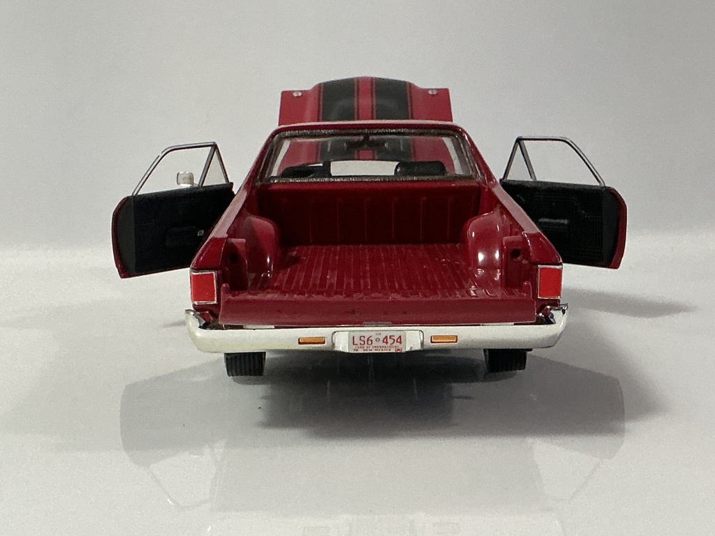 1/18 ERTL 1970 CHEVROLET EL CAMINO SS 454 LS6 - Photo 3