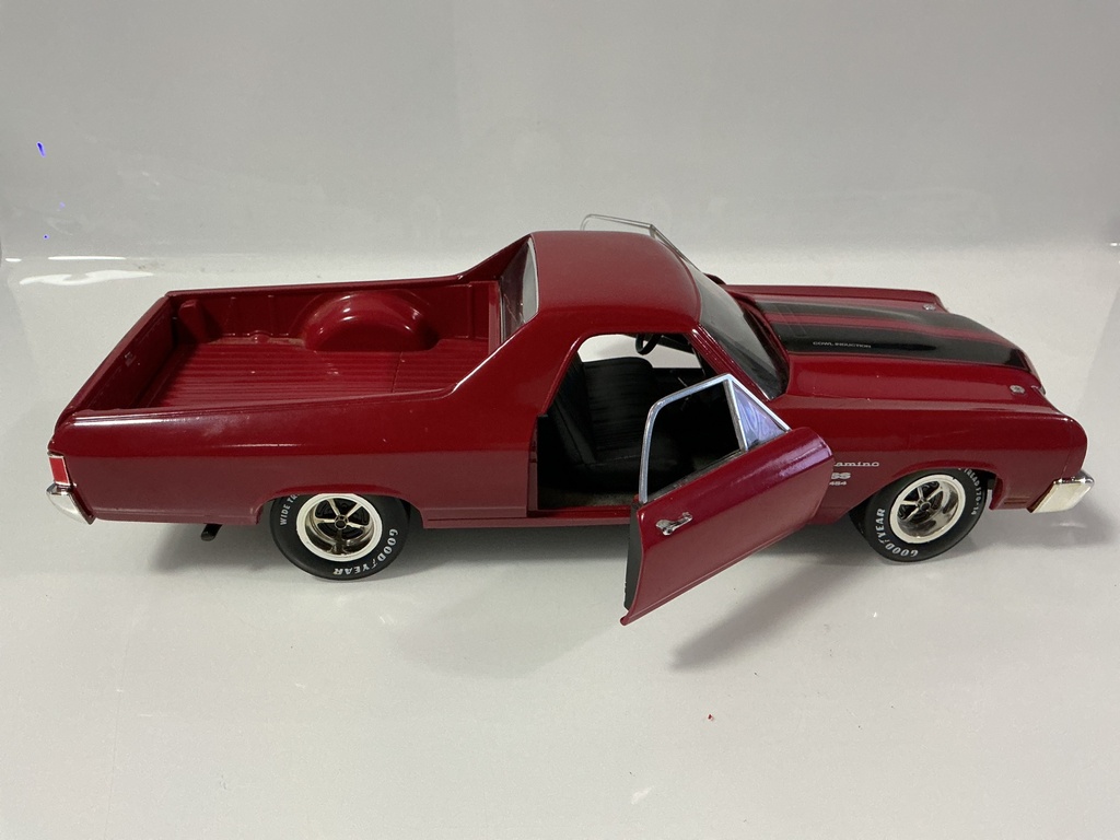 1/18 ERTL 1970 CHEVROLET EL CAMINO SS 454 LS6 - Photo 4