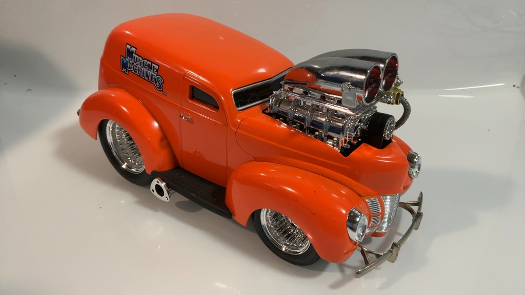 1/18 MUSCLE MACHINES FORD BELIVERY ORANGE - Photo 3