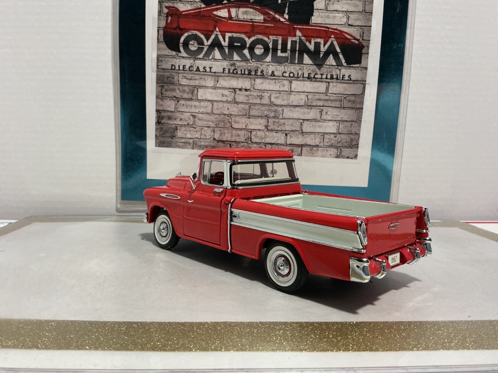 1/24: DANBURY MINT 1957 CHEVROLET CAMEO PICKUP image