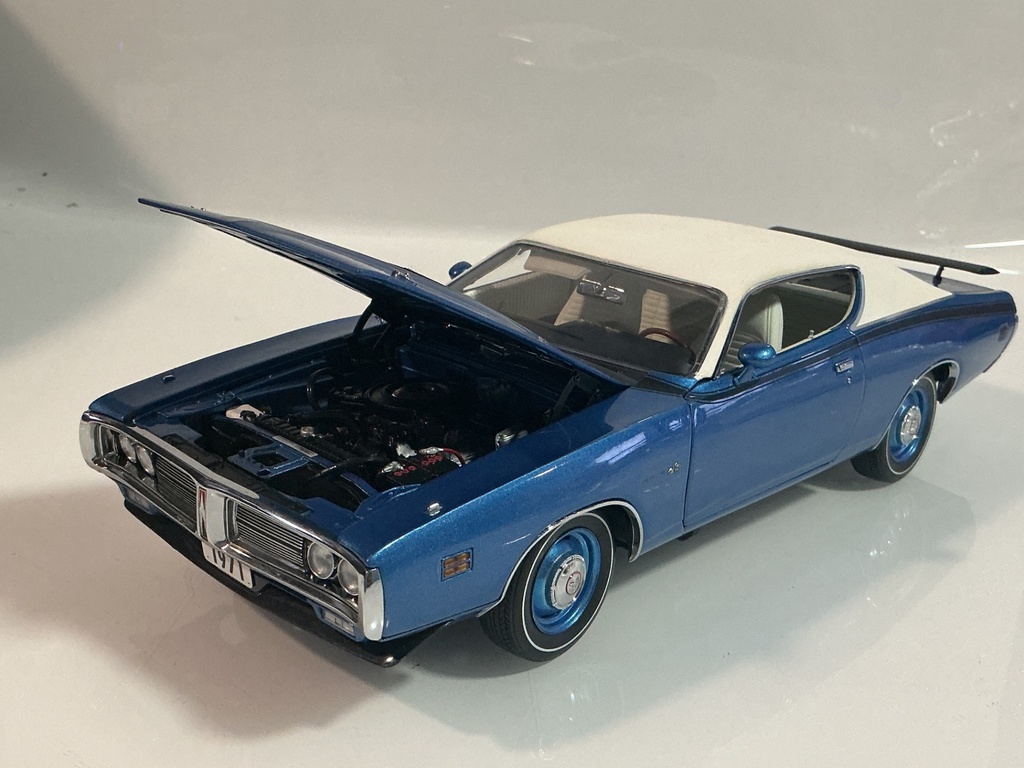 1/18 ERTL AUTHENTICS 1971 DODGE CHARGER ‘2007 CHASE CAR’ - Photo 2
