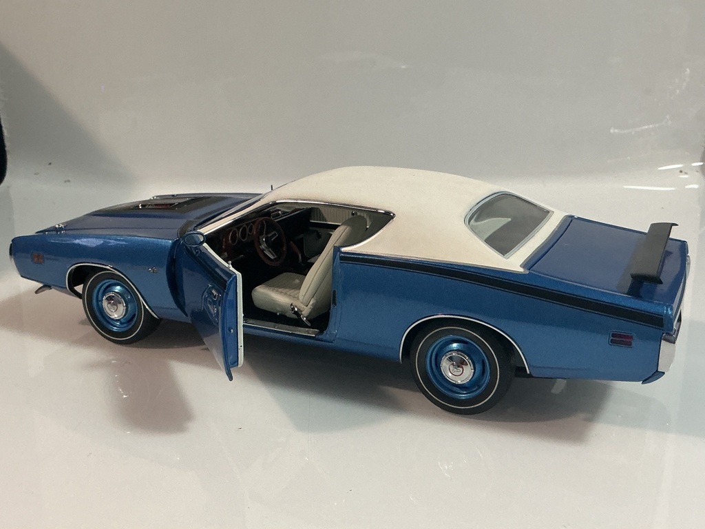 1/18 ERTL AUTHENTICS 1971 DODGE CHARGER ‘2007 CHASE CAR’ - Photo 3