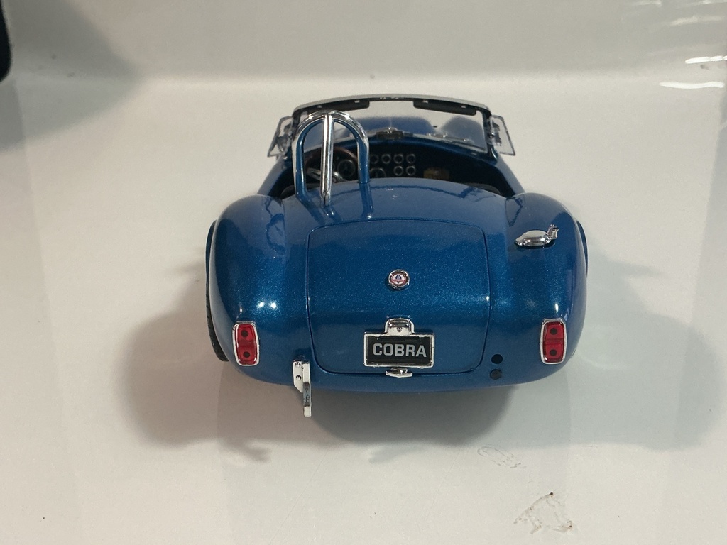 1/18 SHELBY COLLECTIBLES SHELBY COBRA 427 S/C BLUE ON BLACK  - Photo 6