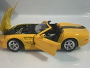 1/18 ROAD SIGNATURE 1999 SHELBY SERIES 1 YELLOW / BLACK ON GREY - Photo 3