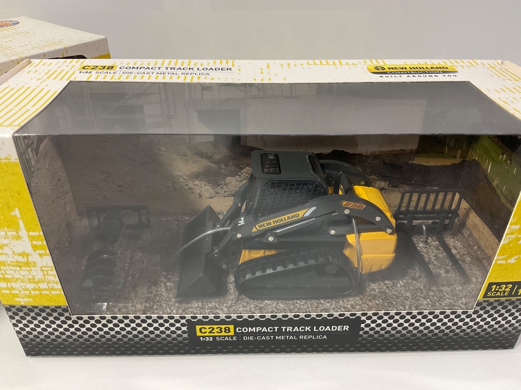 1/32 SPS NEW HOLLAND COMPACT TRACK LOADER C238 WITH ATTACHMENTS  - Photo 2