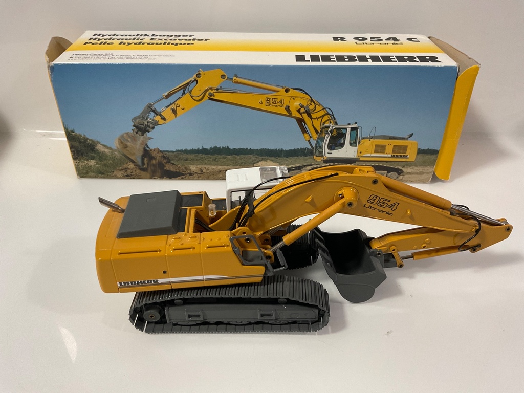 1/50 CONRAD HYDRAULIC EXCAVATOR LIEBHERR R 954 C  - Photo 4