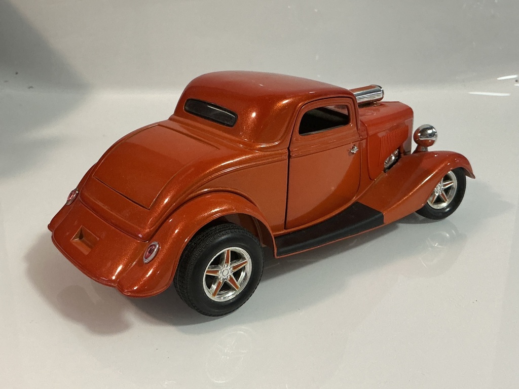 1/18 ERTL 1934 FORD STREET ROD ORANGE ON GREY - Photo 5