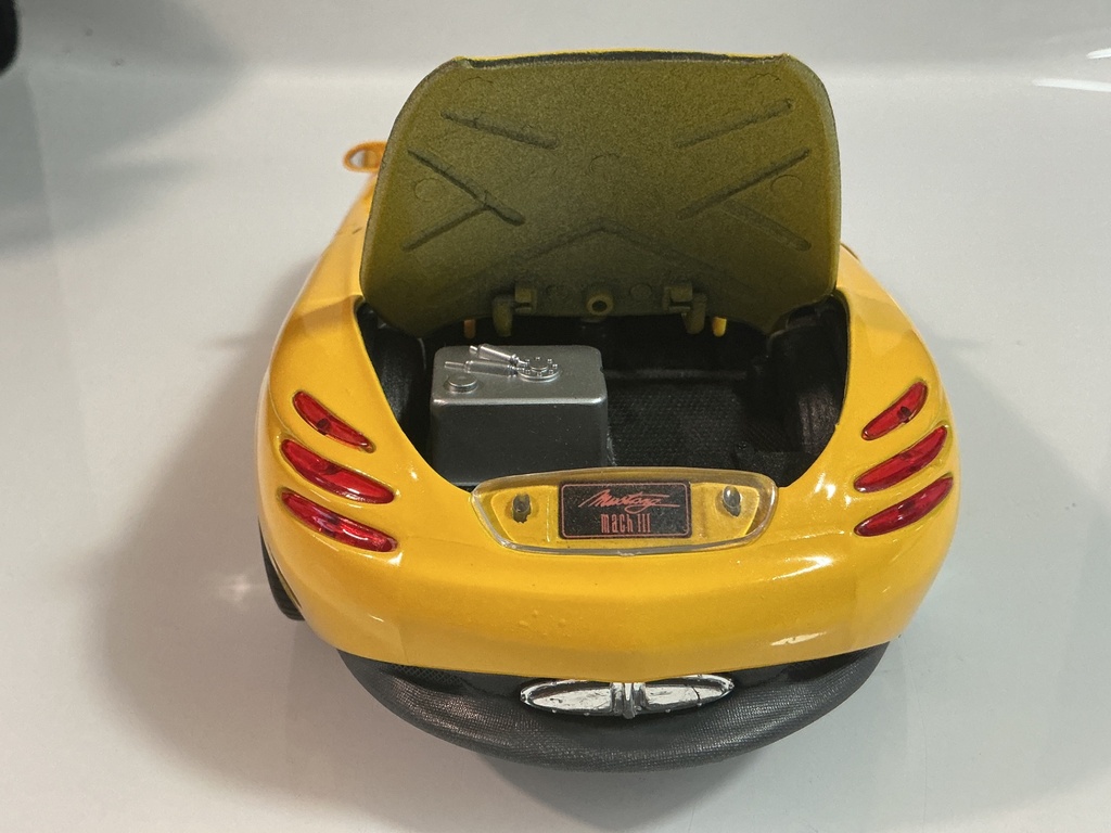 1/18 MAISTO MUSTANG MACH III YELLOW ON BLACK - Photo 7