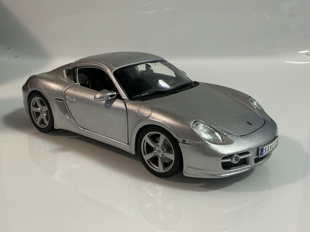 1/18 MAISTO PORSCHE CAYMAN’S SILVER ON GREY - Photo 7