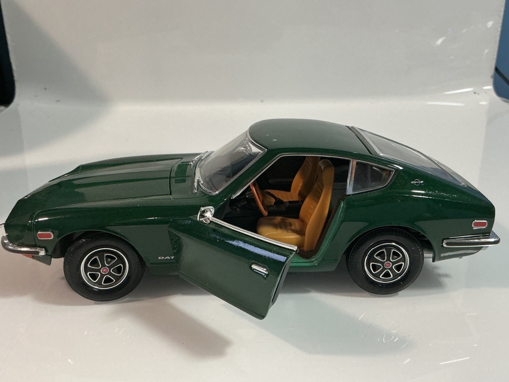 1/18 ROAD SIGNATURE 1970 DATSUN 240Z GREEN ON TAN - Photo 3