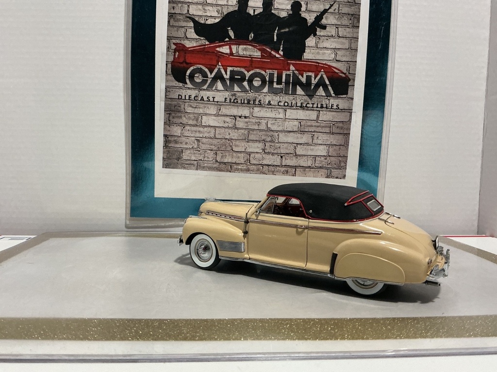 1/24: DANBURY MINT 1941 CHEVROLET SPECIAL DELUXE *MISSING WIPER* image