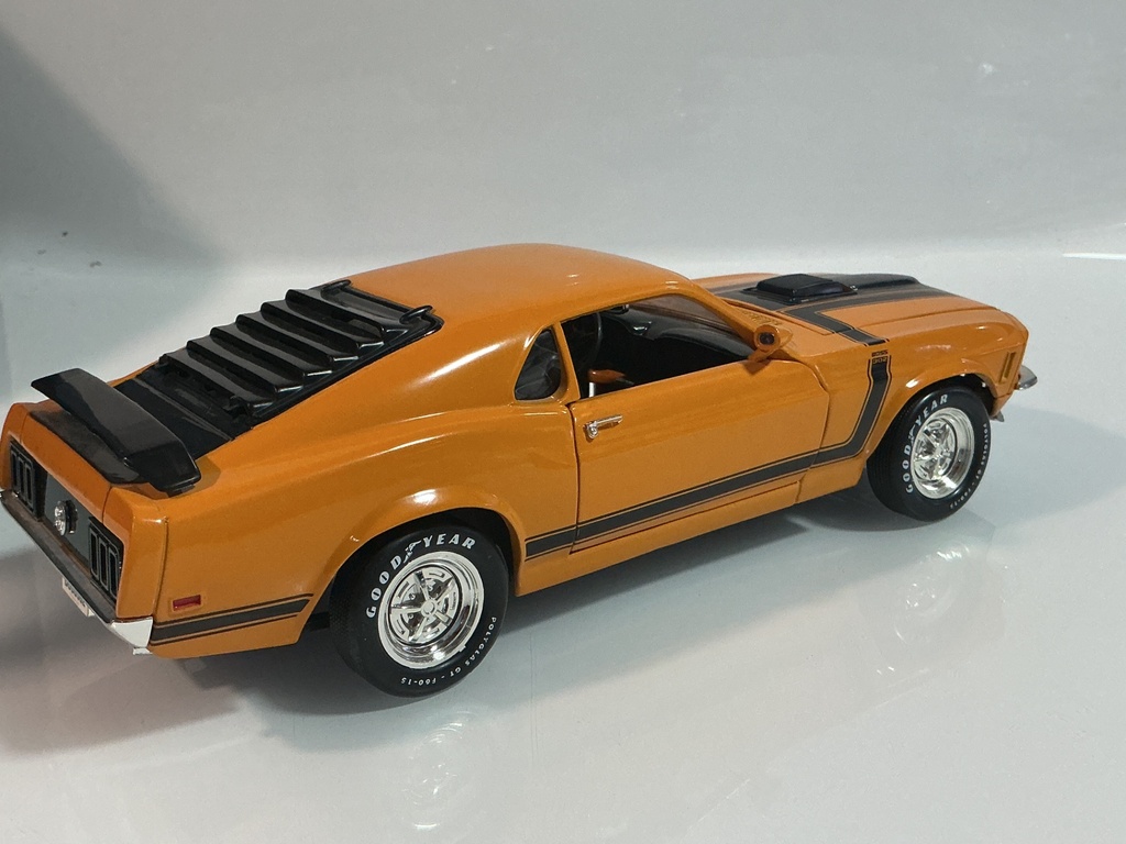 1/18 ERTL 1970 MUSTANG ORANGE ON BLACK - Photo 6