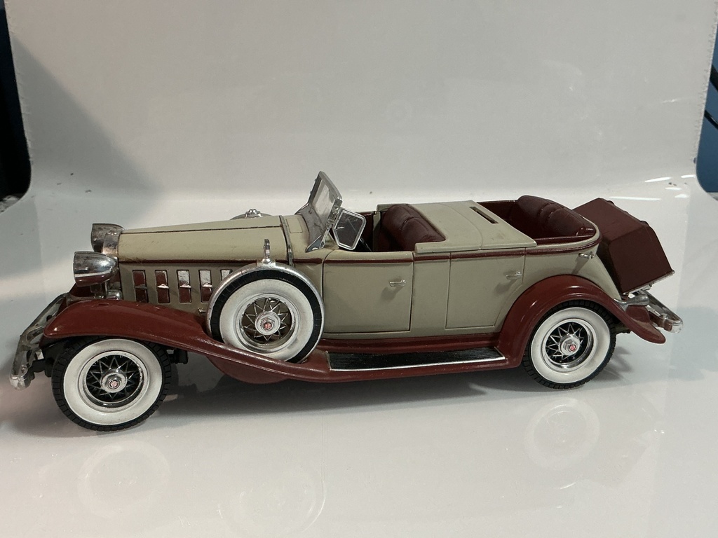 1/18 ANSON CADILLAC PHAETON CREME / RED - Photo 2