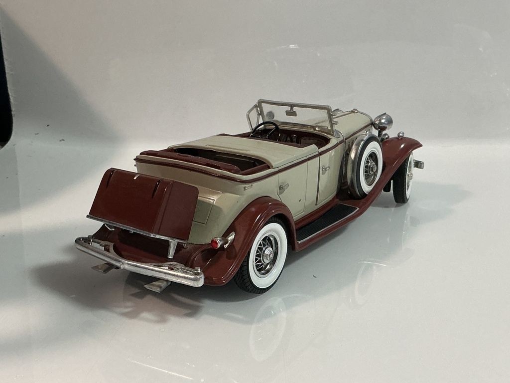 1/18 ANSON CADILLAC PHAETON CREME / RED - Photo 4