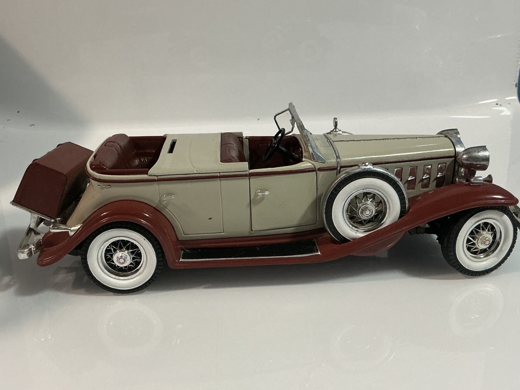 1/18 ANSON CADILLAC PHAETON CREME / RED - Photo 5