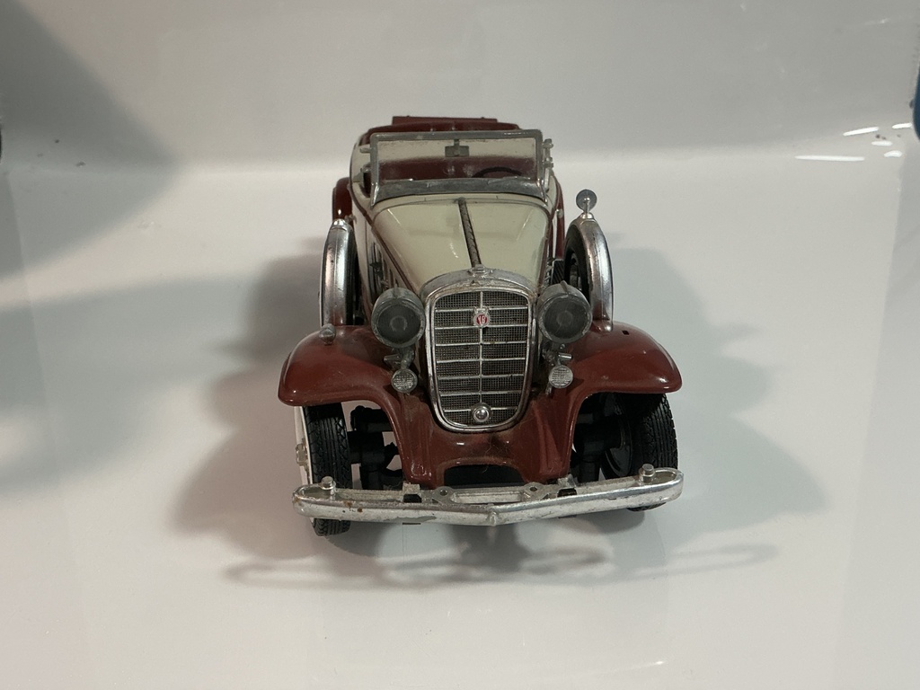 1/18 ANSON CADILLAC PHAETON CREME / RED - Photo 6