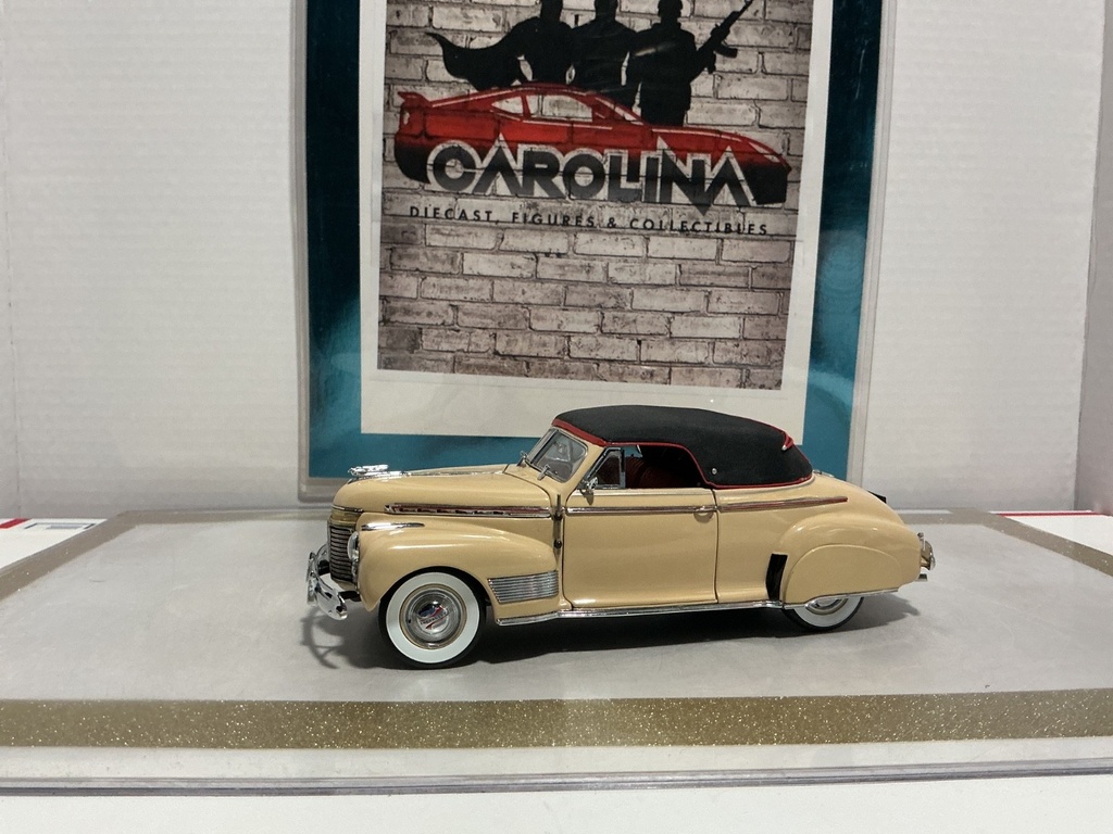 1/24: DANBURY MINT 1941 CHEVROLET SPECIAL DELUXE *MISSING WIPER* image