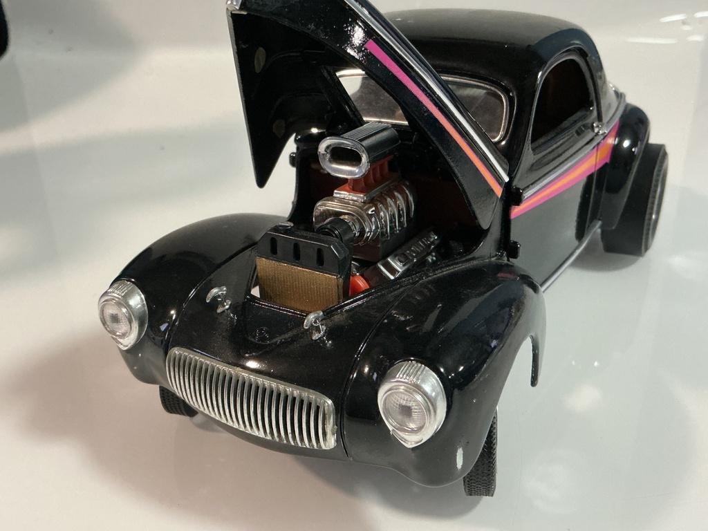 1/18 ROAD LEGENDS 1941 WILLYS BLACK ON BROWN  - Photo 2