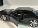 1/18 MAISTO 2006 DODGE CHALLENGER BLACK ON BLACK - Photo 4