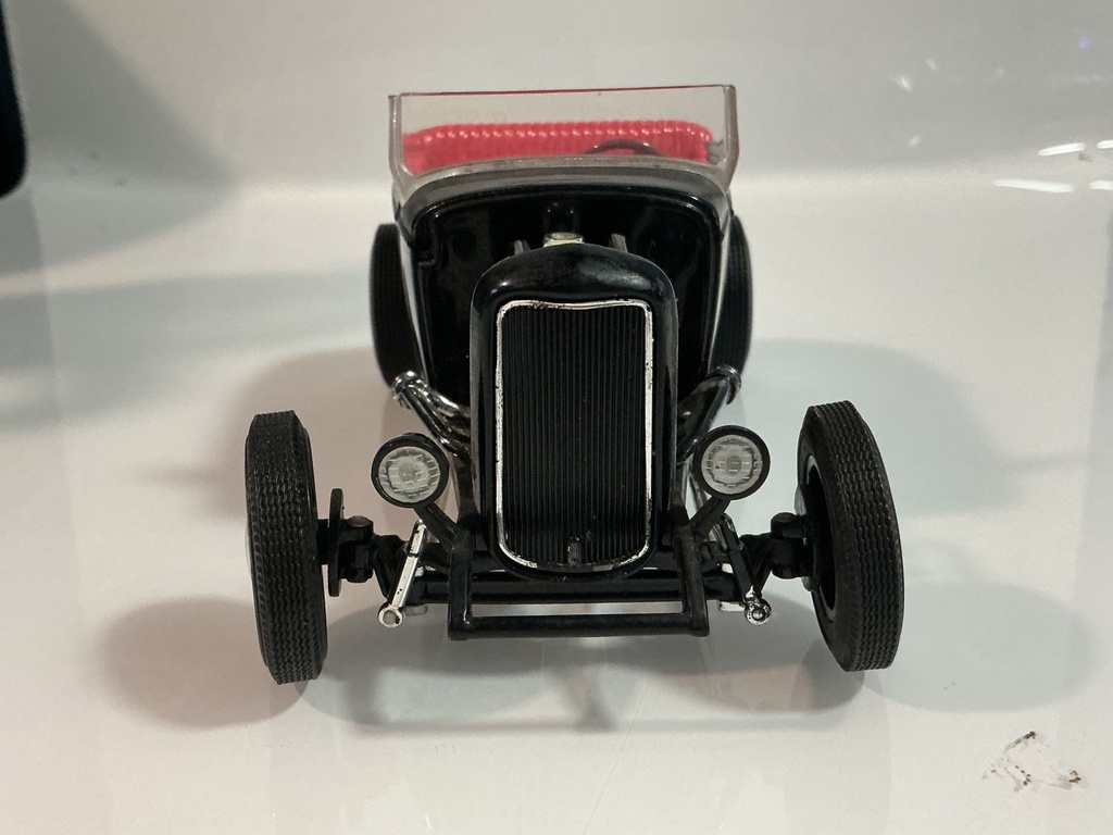1/18 ERTL FORD HOT ROD BLACK ON RED - Photo 6