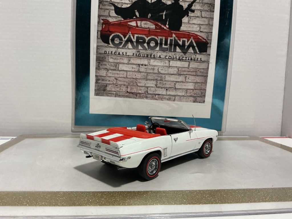 1/24: DANBURG MINT 1969 CHEVROLET CAMARO SS 350 image