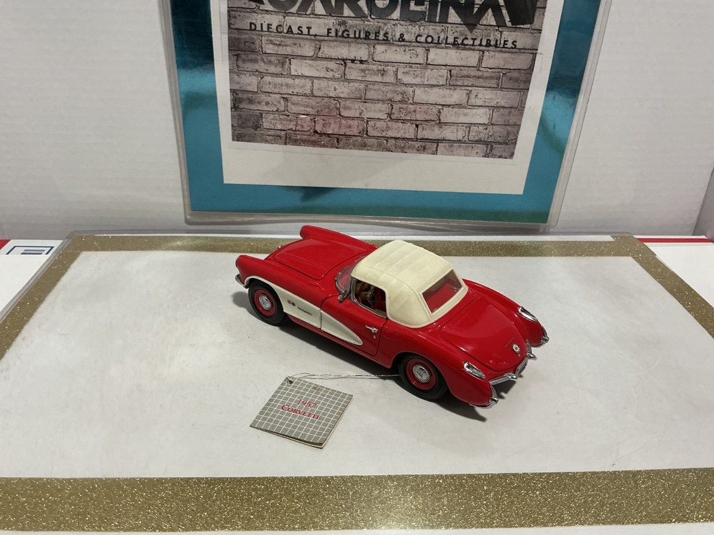 1/24: FRANKLIN MINT 1957 CHEVROLET CORVETTE image