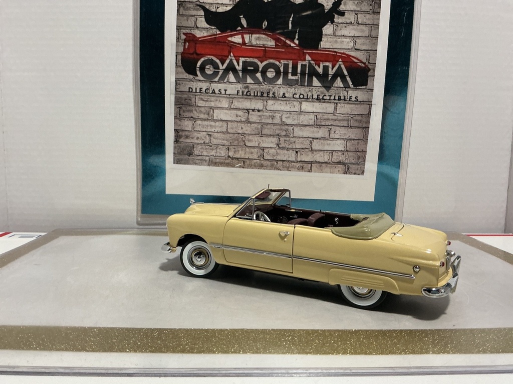 1/24: DANBURG MINT 1949 FORD CUSTOM *BROKEN DOOR HANDLE* image