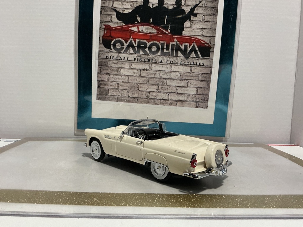 1/24: DANBURY MINT 1956 FORD THUNDERBIRD image