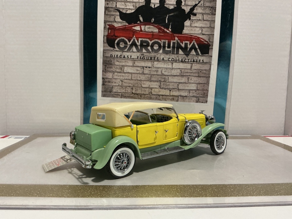 1/24: FRANKLIN MINT 1930 DUESNBURG DERHAM image