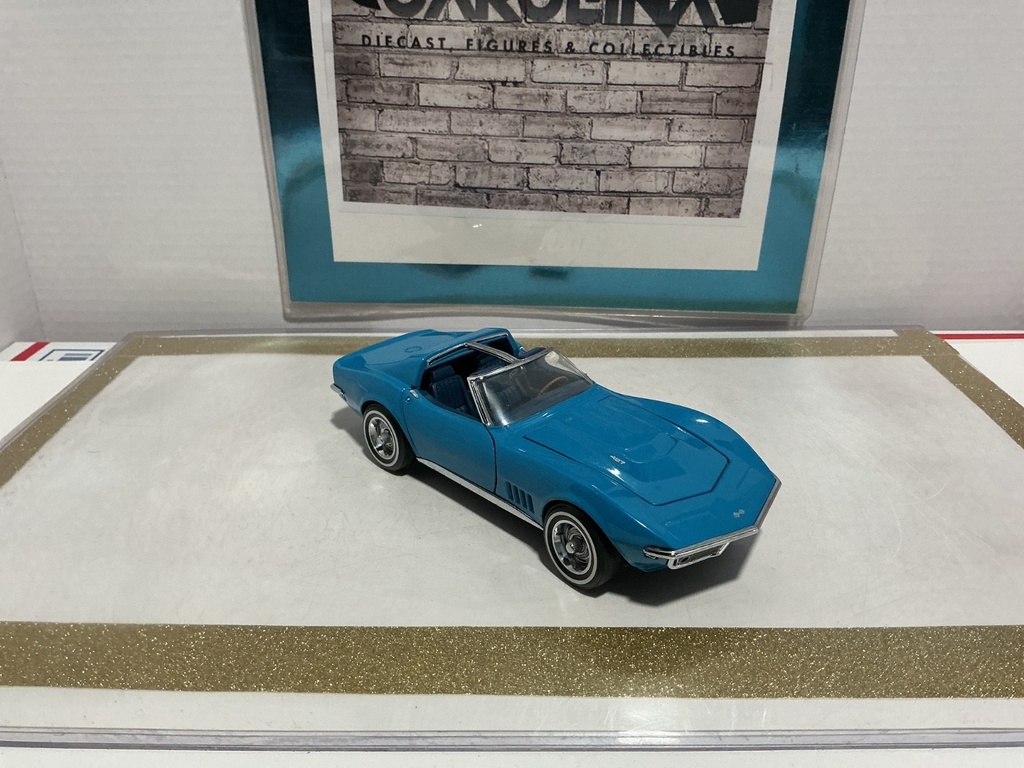 1/24: FRANKLIN MINT 1968 CORVETTE *NO MIRRORS AND T TOP* image
