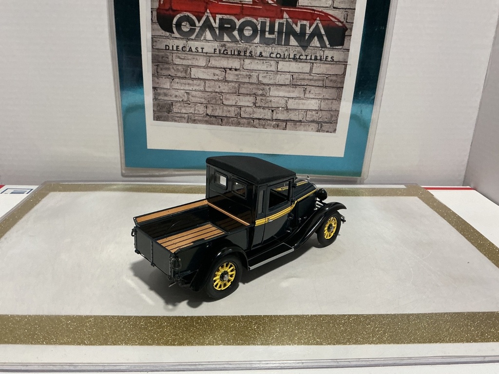 1/24: DANBURY MINT 1929 DODGE PICKUP *RASH ON HOOD* image