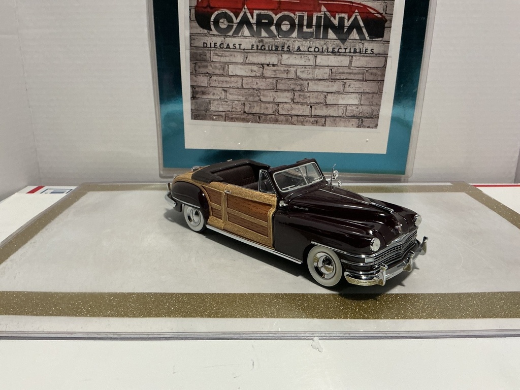 1/24: DANBURY MINT 1948 CHRYSLER TOWN AND COUNTRY image