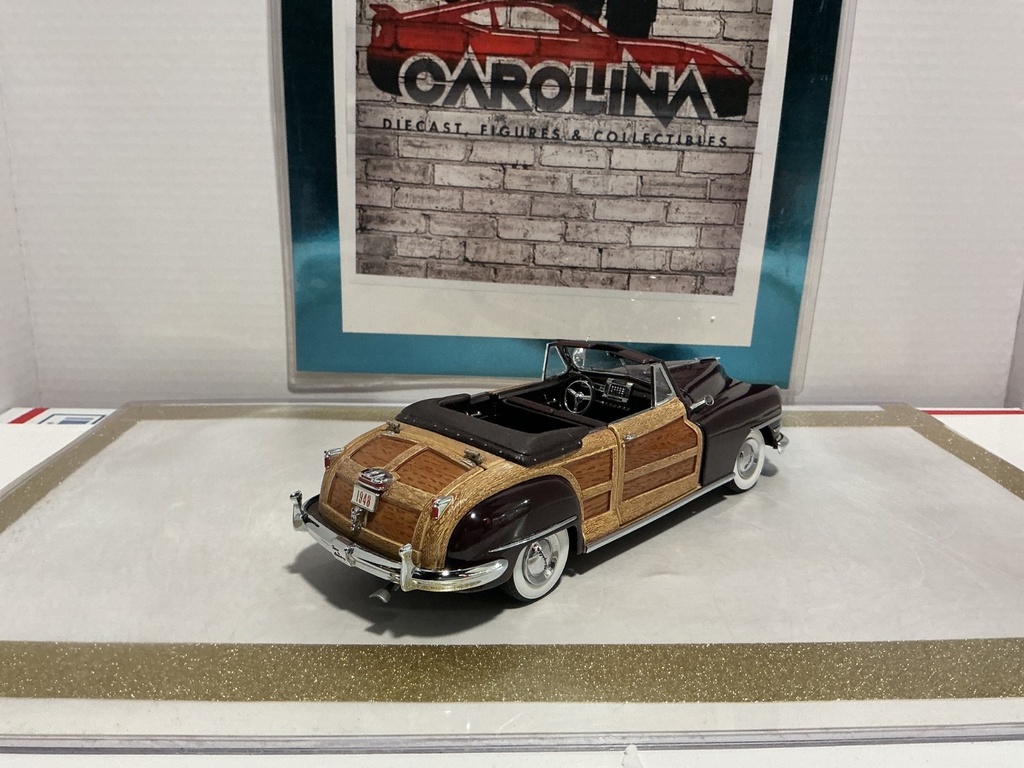 1/24: DANBURY MINT 1948 CHRYSLER TOWN AND COUNTRY image