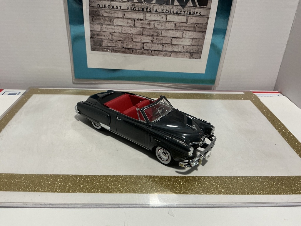 1/24: DANBURY MINT 1950 STUDEBAKER CHAMPION CONVERTIBLE image