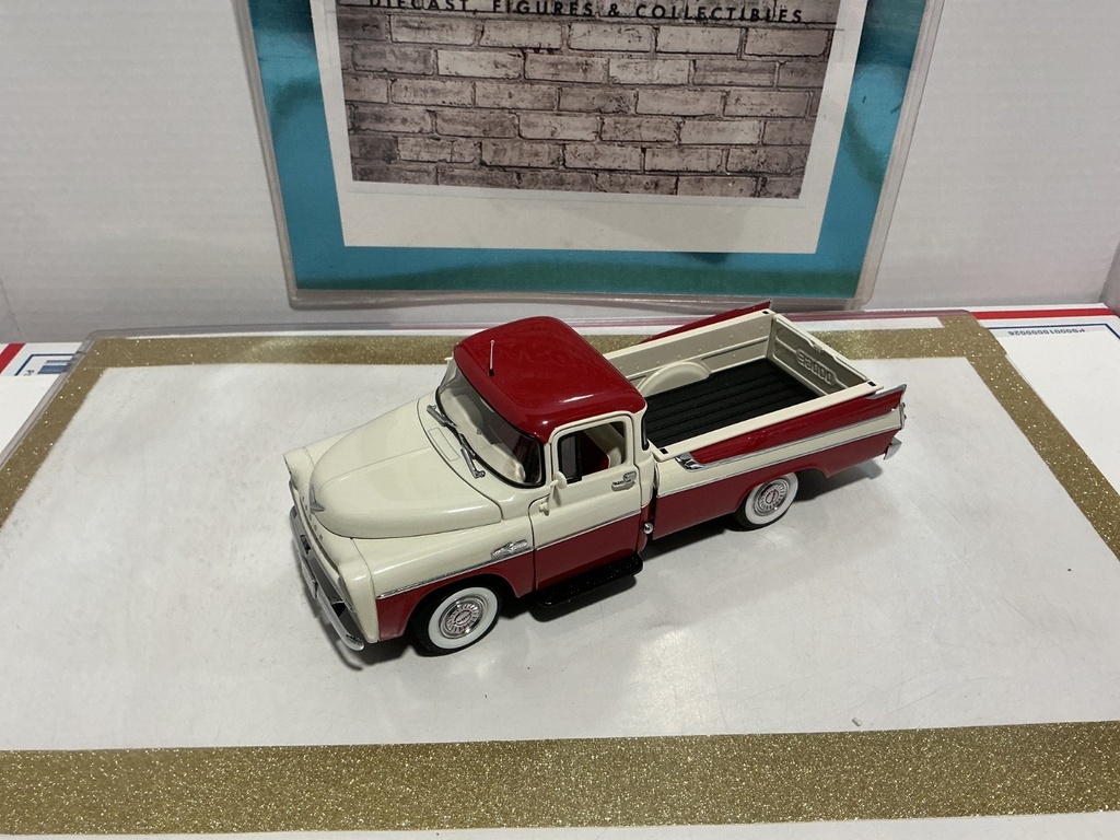 1/24: FRANKLIN MINT 1957 DODGE D100 PICKUP TRUCK image