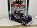 1/18: ROAD SIGNATURE 1934 FORD PICKUP PURPLE ON BLACK image